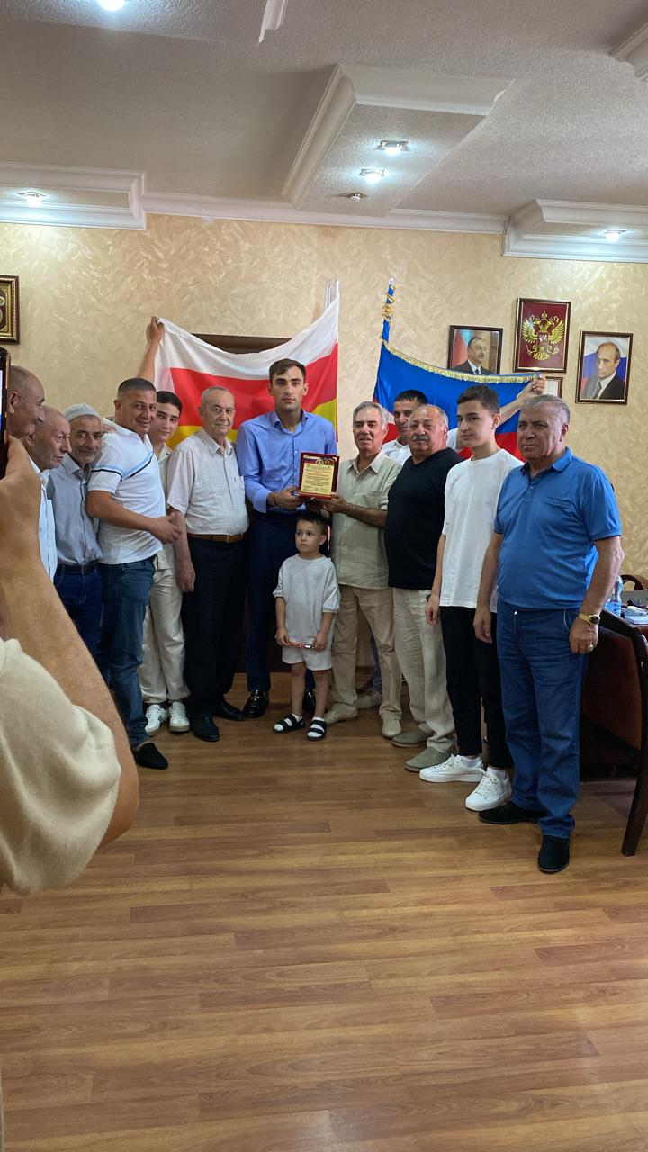 Vladiqafqazda Azərbaycan diasporunun Olimpiya çempionu Zelim Kotsoyevlə görüşü keçirilib