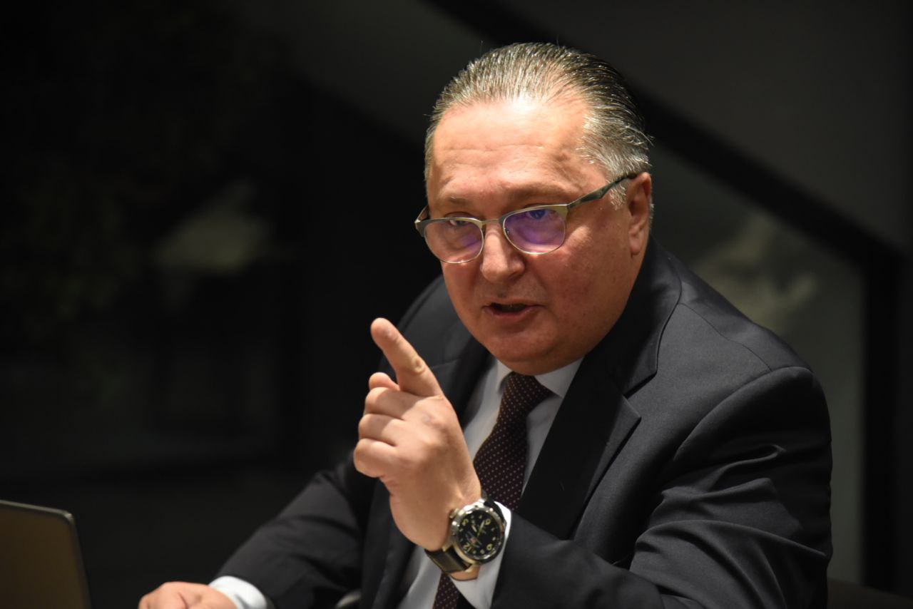 Эксперт о крушении пассажирского авиалайнера Embraer 190